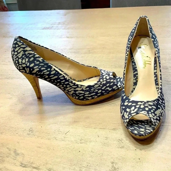 Sam & Libby heels, size 7.  Leopard print. - Picture 1 of 5